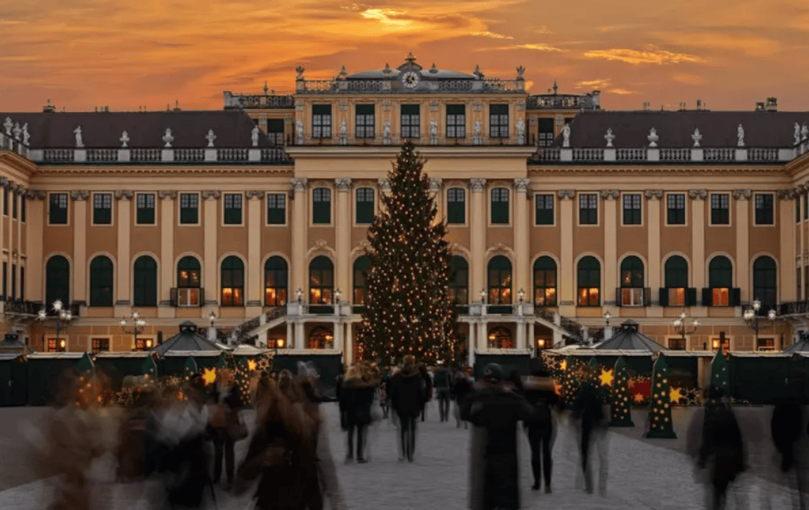 奧地利聖誕市集2025｜美泉宮聖誕村：皇室風範、精品雲集